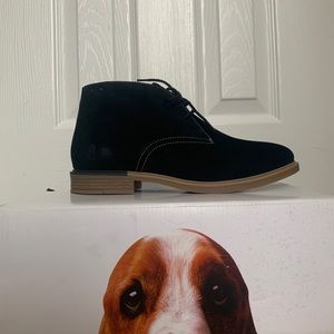 NWT Hush Puppies Chukka Boots